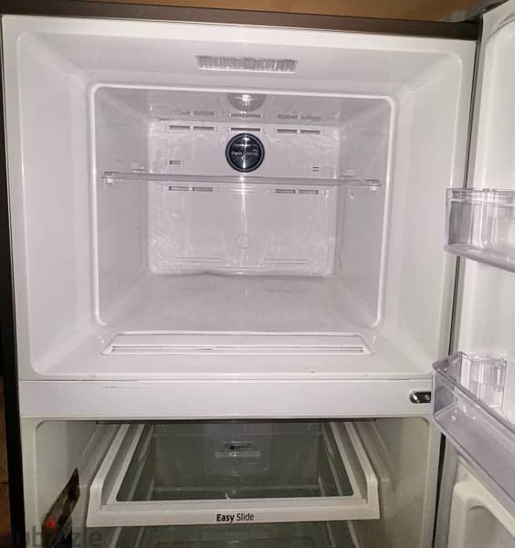 Home Refrigerator with Freezer 6
