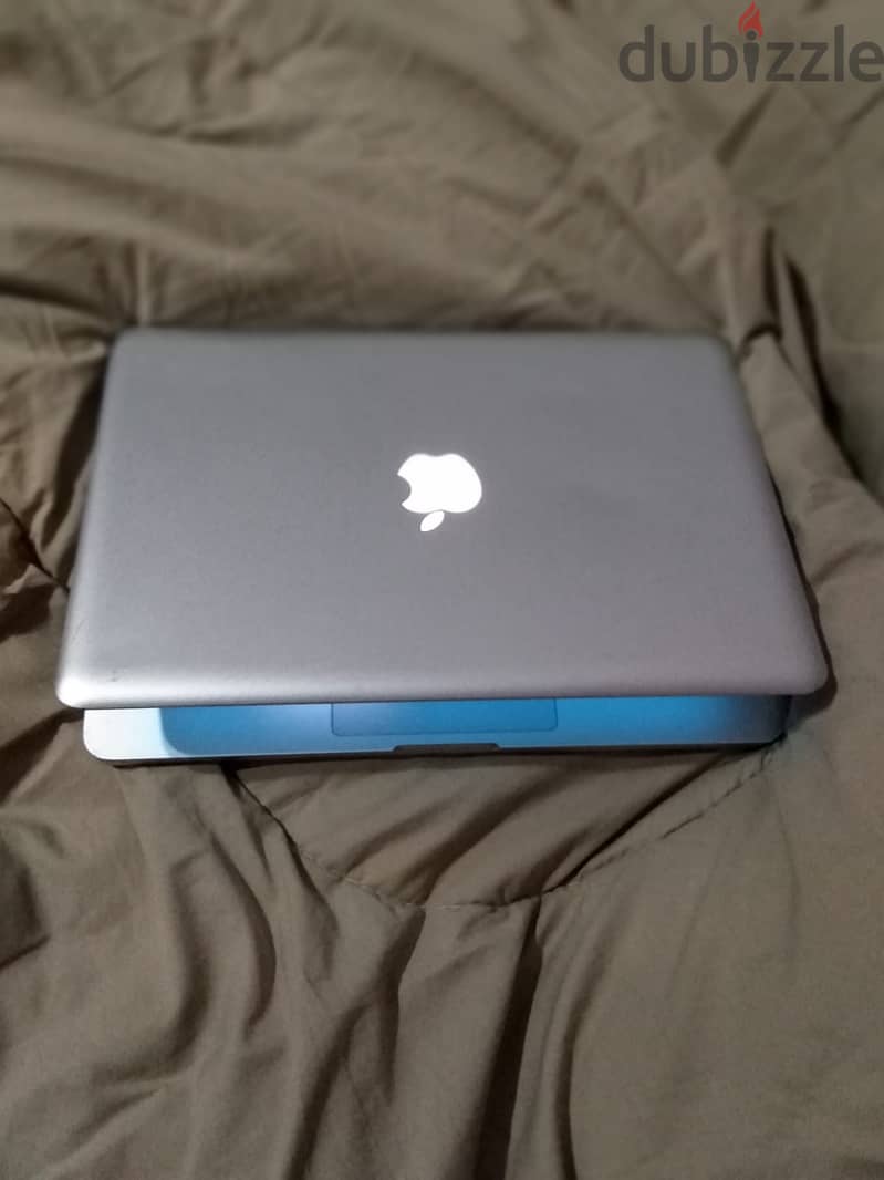MacBook Pro (13-inch, Mid 2009) 0