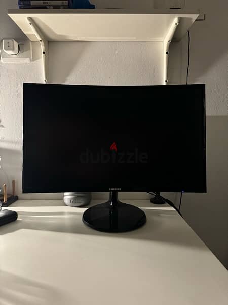 SAMSUNG Curved Monitor 2