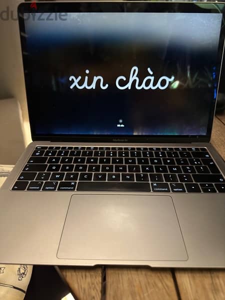 macbook air 2019 13inch in a very good condition 0