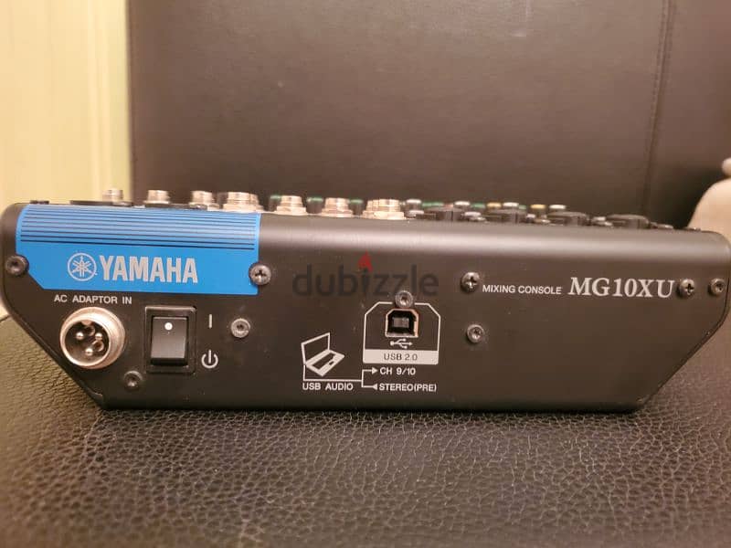 yamaha MG10XU Mixer (with box) 5