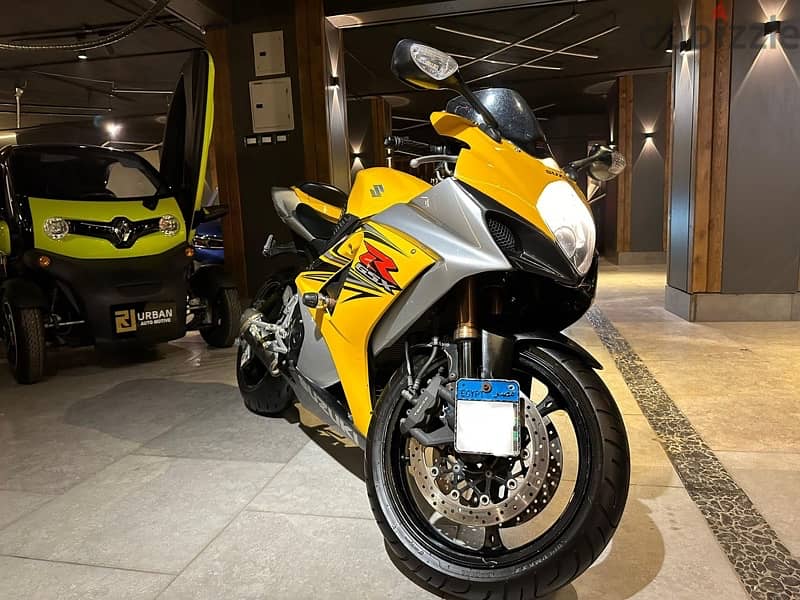 موتسيكل ريس Suzuki GSXR 1000  موديل 2007 عداد 35,000 الف 1