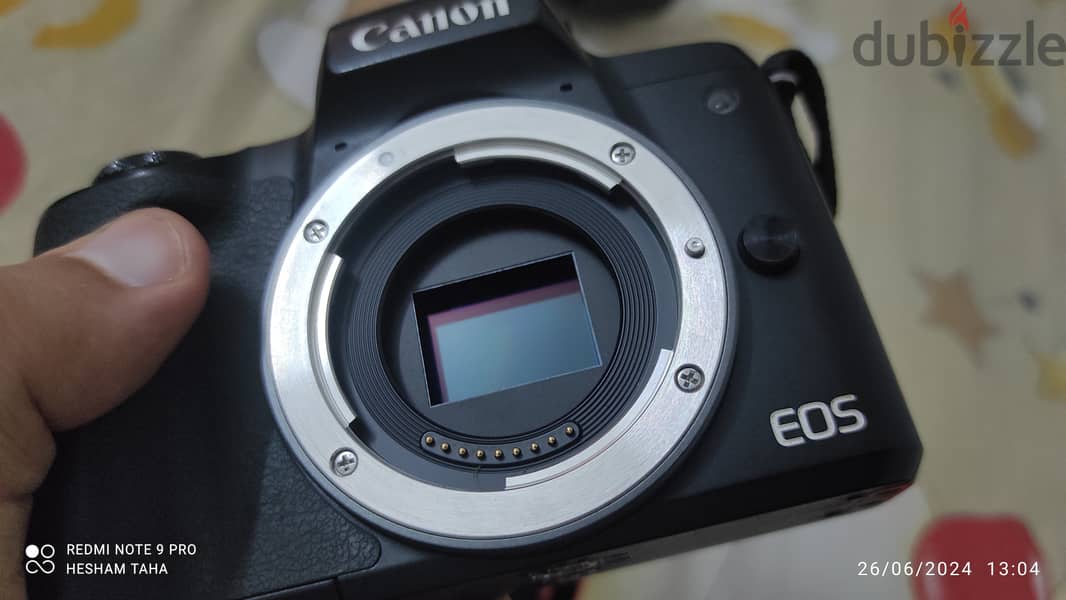 كاميرا كانون M50 مستعملة استعمال خفيف للمناسبات فقط  Canon M50 4