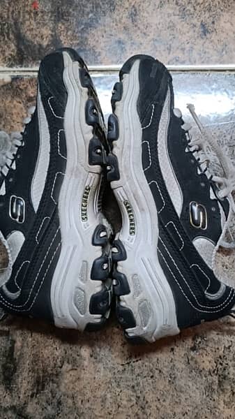 Skechers