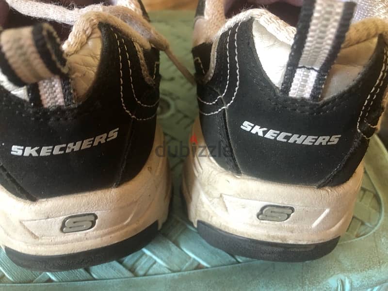 Skechers  original sneaker  size 29 1