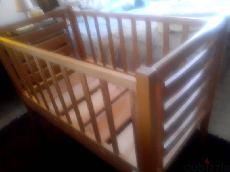 سرير اطفال استعمال بسيط جدا بحاله الجديد 5
