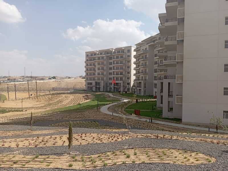 FOR SALE IN UPTOWN CAIRO 230 SQM GOLF VIEW 7