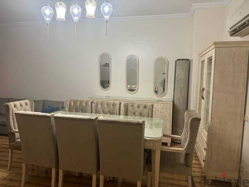 Dining Room as new 0