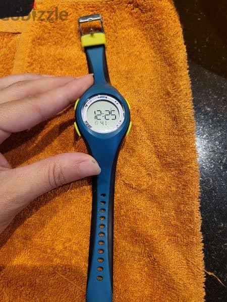 Decalthon water proof watch, never used 2