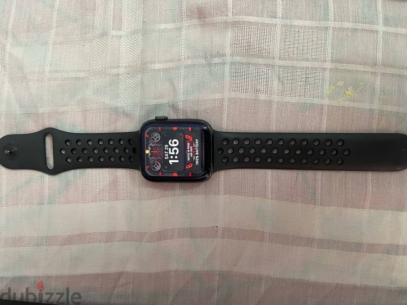 apple smart watch se Nike edition 44 7