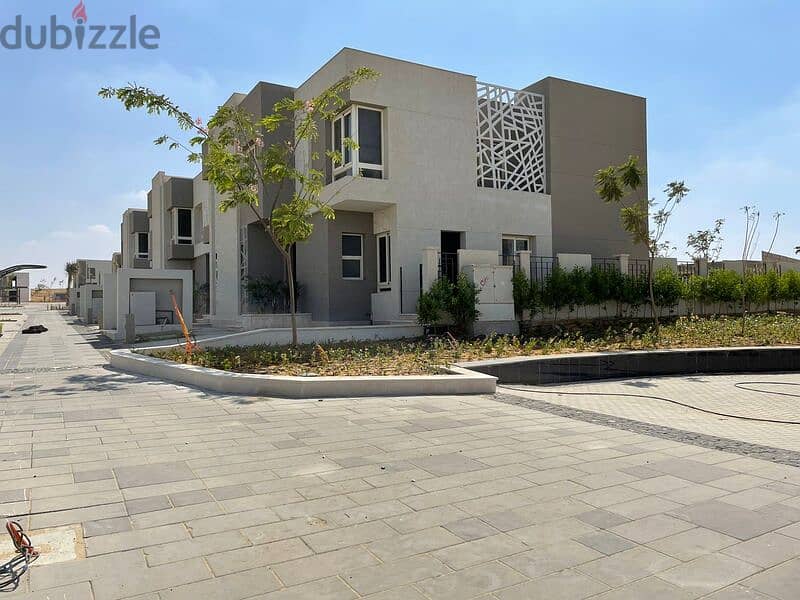 Townhouse for Sale with the Lowest Down Payment in Badya Palm Hills with Installments over 8 Years 9