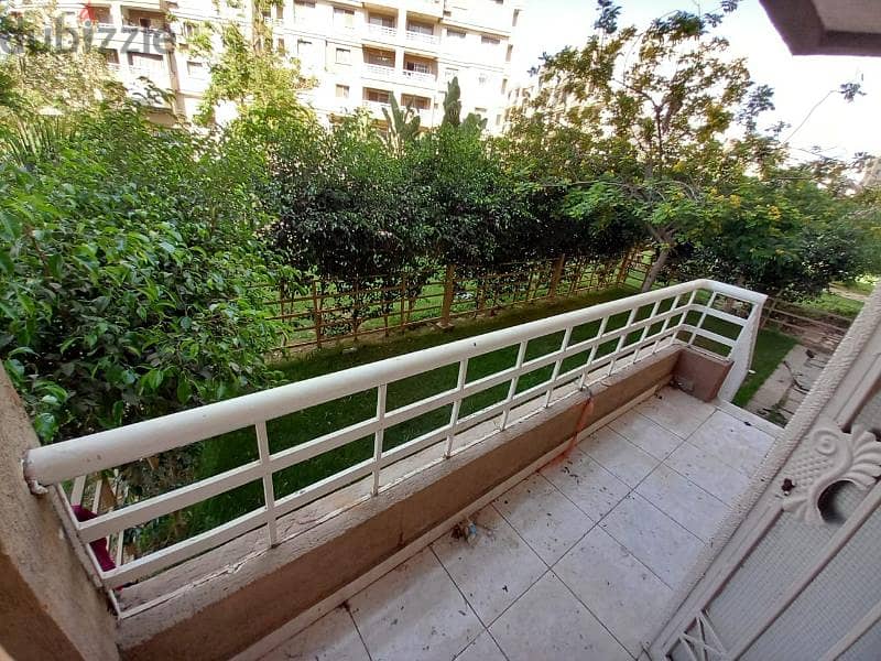 Apartment for Sale in Madinaty - 128 sqm Ground Floor with 55 sqm Private Garden, Wide Garden View, B6, Opposite Services 11