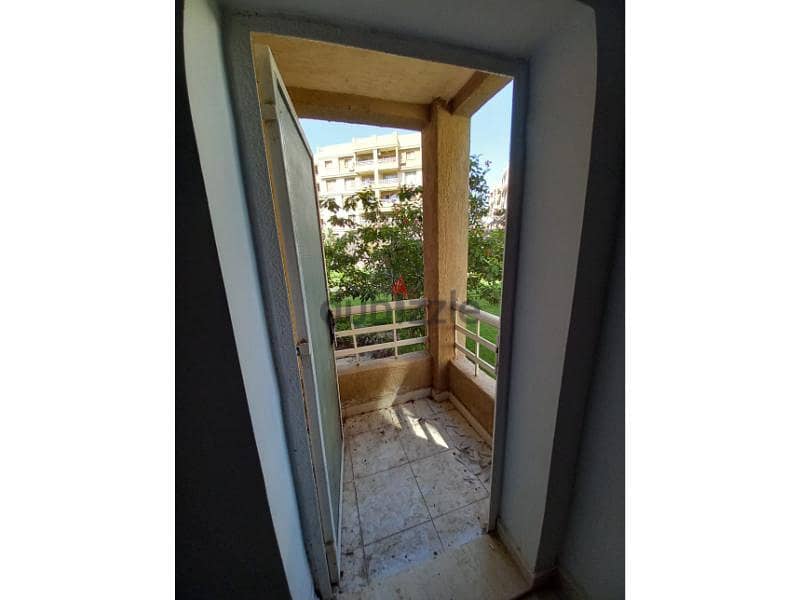 Apartment for Sale in Madinaty - 128 sqm Ground Floor with 55 sqm Private Garden, Wide Garden View, B6, Opposite Services 14