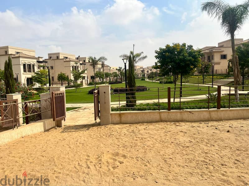 Villa for sale in Madinaty B3, great location, view, wide garden, 11-year payment system, 640m 8