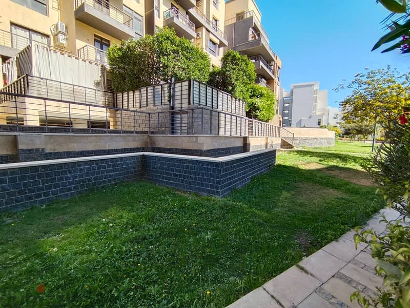 Apartment for sale: 140 sqm + 50 sqm garden in Group 83, one of the best phases in Madinaty B8. 22