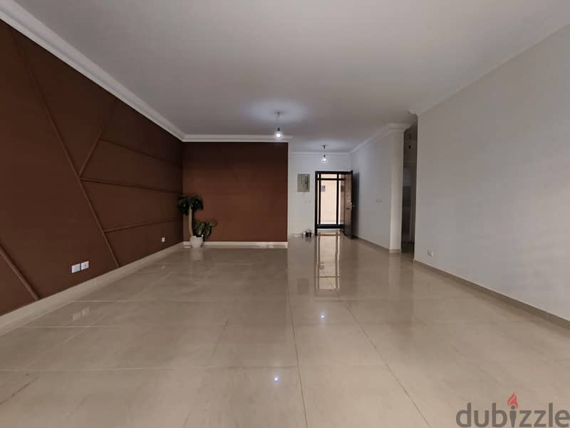 Apartment for sale: 140 sqm + 50 sqm garden in Group 83, one of the best phases in Madinaty B8. 24