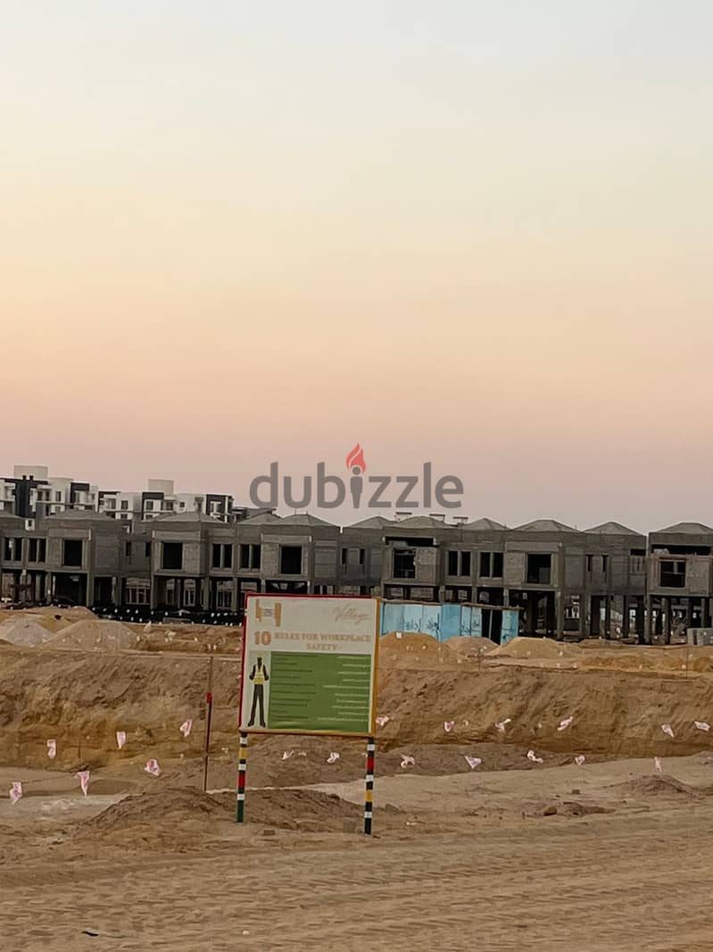 fully finished &ready to move apartment in sheikh zayed -DORRA- village west 8
