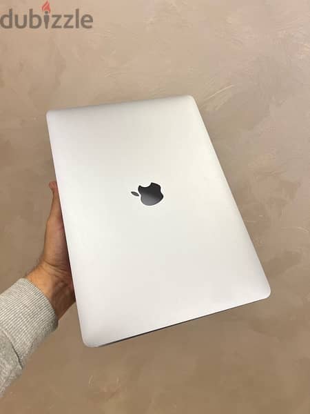 MacBook Pro (13-inch, 2020, 2GHz, i5, 16GB, 1TB) 16