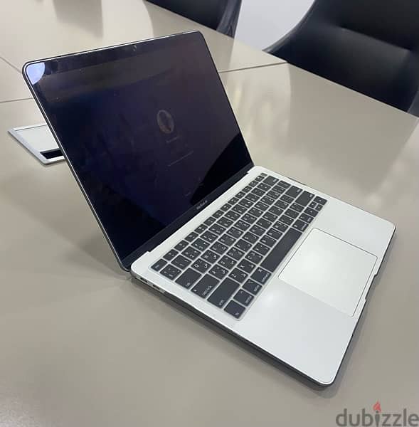 MacBook Air 8,1 (2018) - very good condition 3