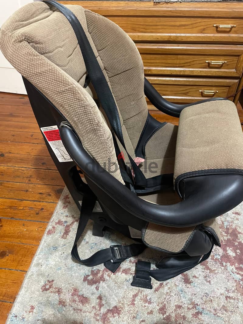 Cosco car seat / كرسي السيارة Cosco 2