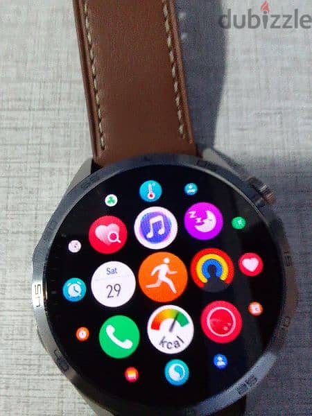 Huawei watch gt 4  أستعمال يومين بحاله جديده سعر لقطه احتياج المال 5