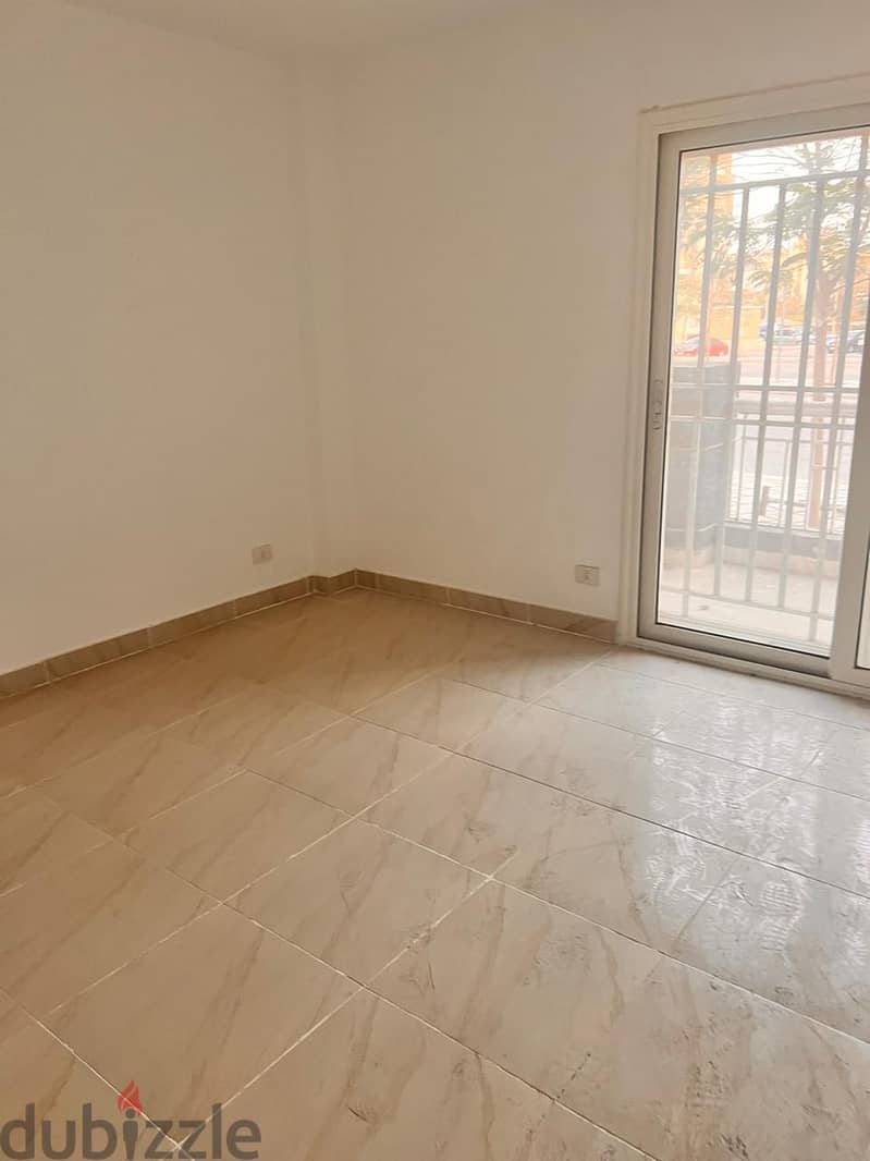 A snapshot of an apartment for sale in Madinaty in B12, the first double-face residence with a view and a wide garden, 150 meters 8