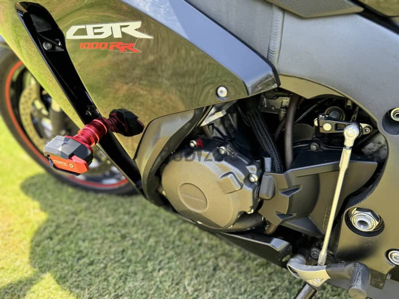 Honda CBR 1000 RR model 2014 4