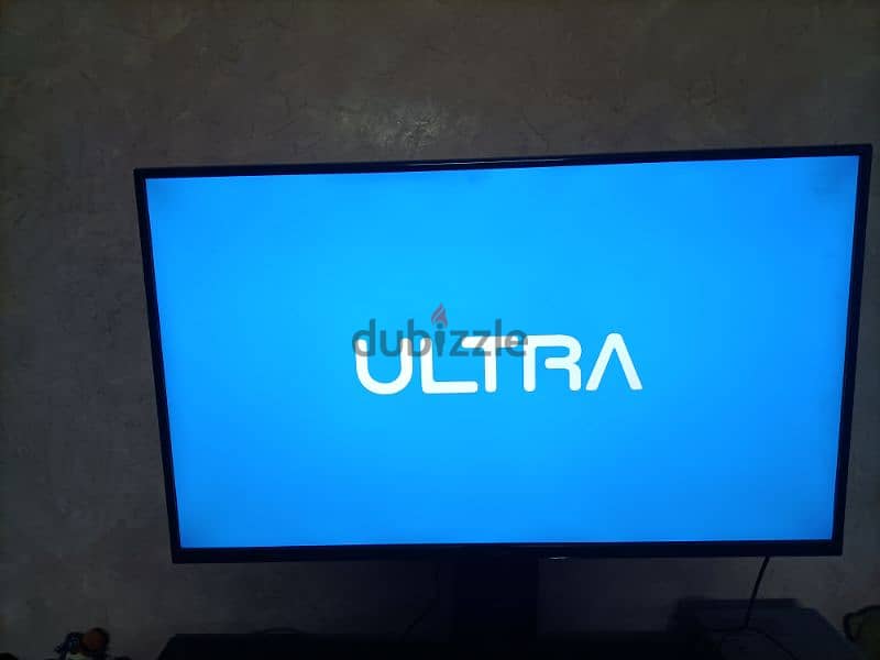 شاشة ULTRA 43 بوصة 3