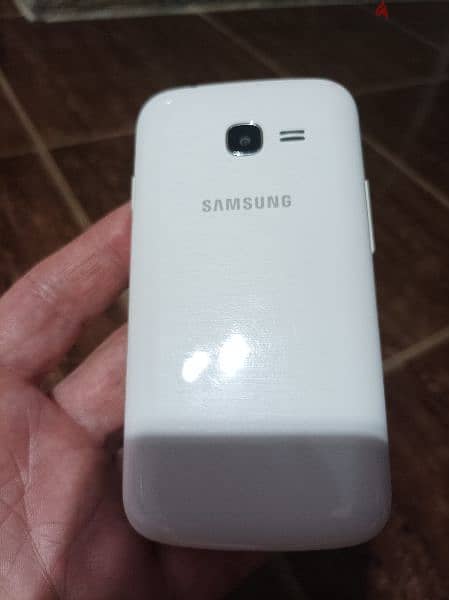 Samsung GT-S7262 3