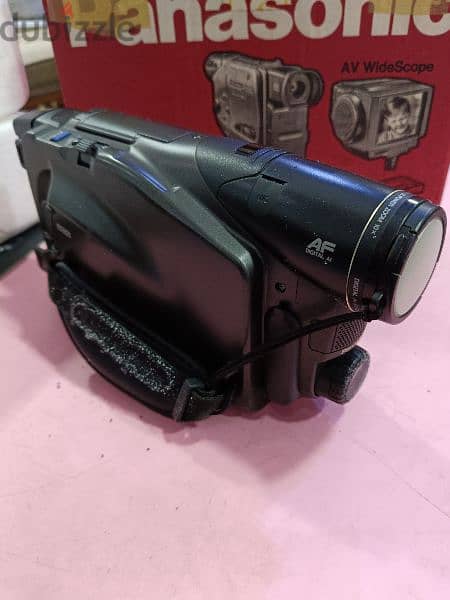 Panasonic camera R550 original 7