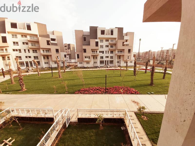 Real Opportunity at a Very Commercial Price - Villa-Sized Apartment in Madinaty 1