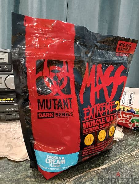 Mutant whey Cookies & Cream - 6lb (2.72kg) - product of canada 1
