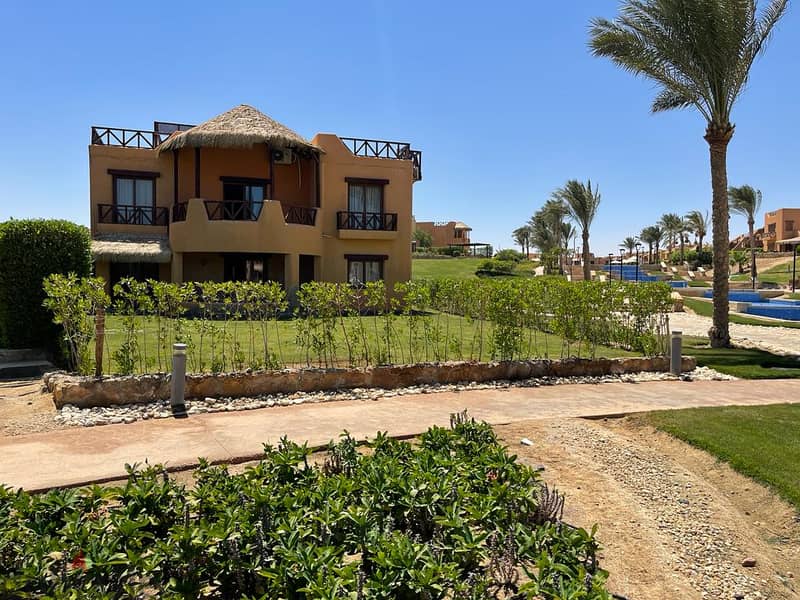 Villa  403m with immediate delivery, facing north with a distinctive landscape view overlooking a swimming pool in Mountain View Sokhna 1. 3