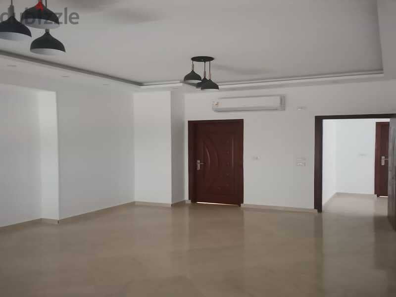 Etapa - townhouse finished with air conditioners and kitchen    Buildings: 306 meters 3