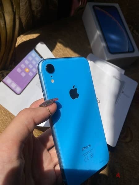 IPhone XR 128 blue with box 1