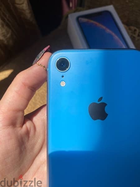 IPhone XR 128 blue with box 8