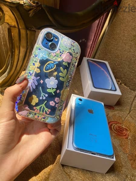 IPhone XR 128 blue with box 10