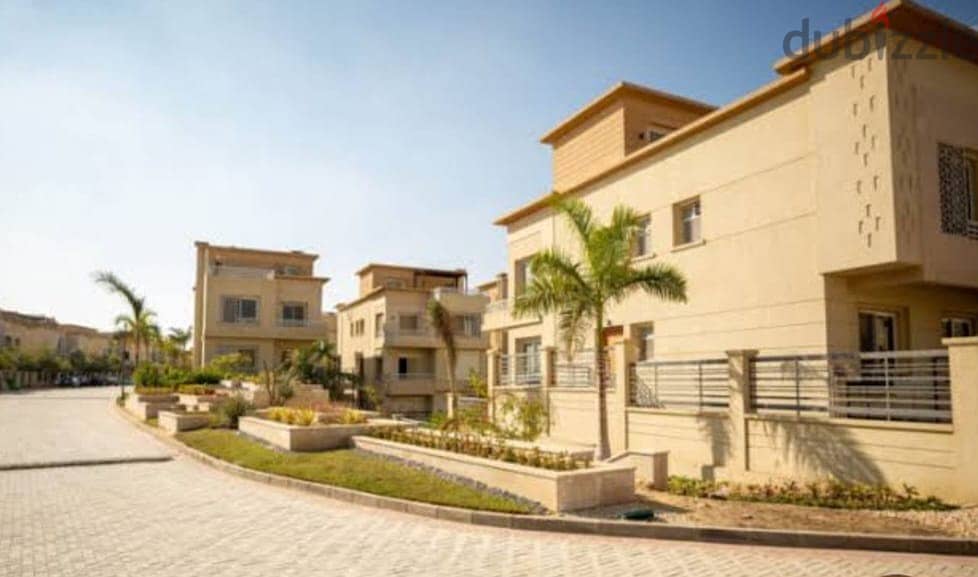 The last villa for sale in Sheikh Zayed at the old price with a swimming pool next to Palm Hills Direct on Dahshur Road 1