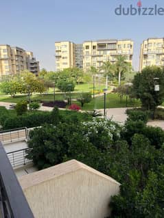 Apartment for sale, 178 square meters, in Group 83, one of the most prestigious phases in Madinaty, with a wide garden view in B8.