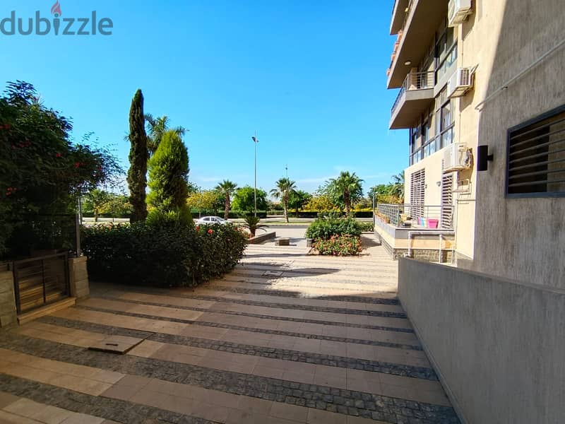 Apartment for sale, 178 square meters, in Group 83, one of the most prestigious phases in Madinaty, with a wide garden view in B8. 5