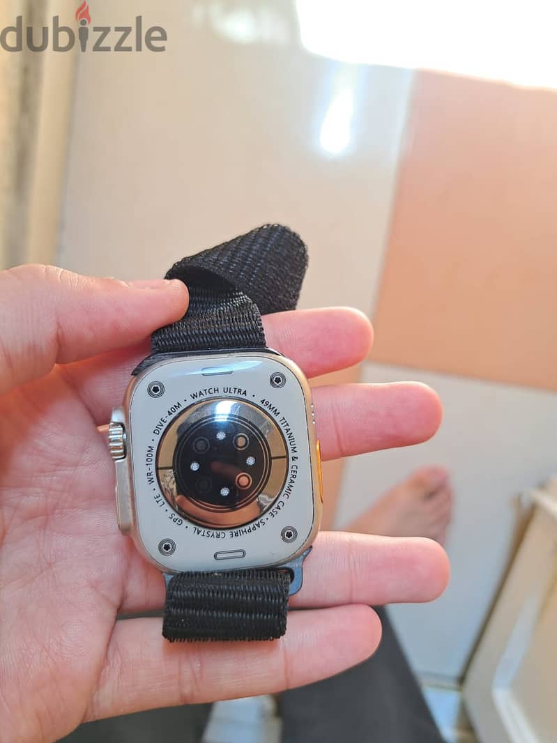 IE-W009 used smartwatch without box but with austick 1