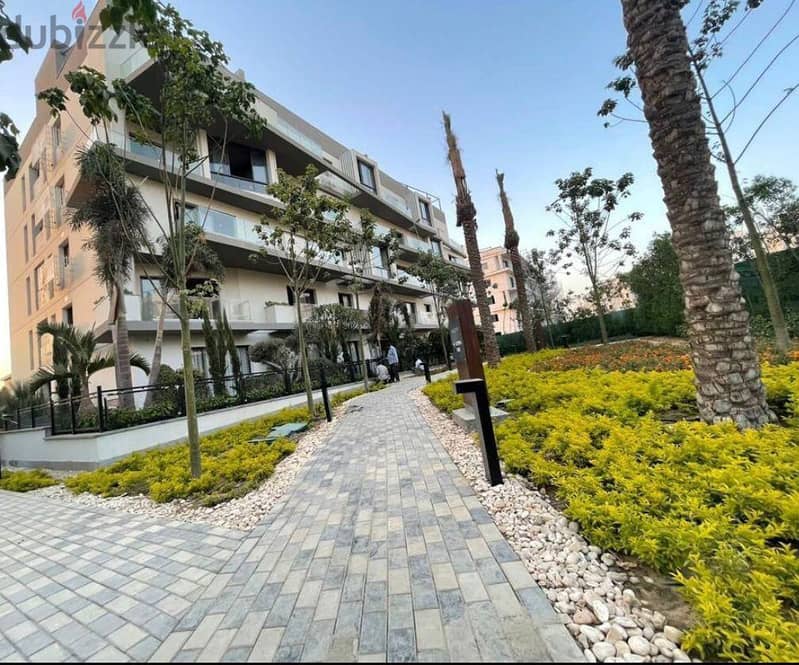 V Residence - Apartment  146 m with Garden  60 m - Very Prime location 1