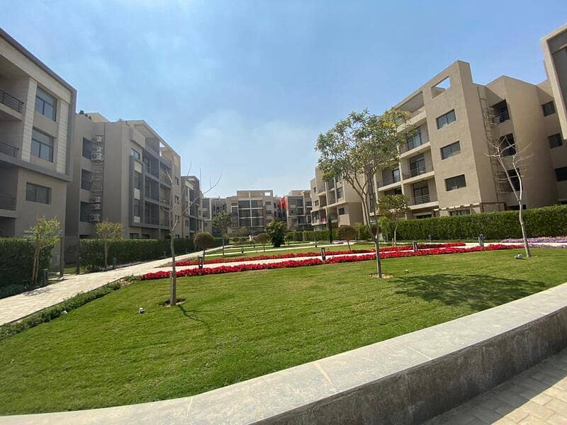 Apartment fully finished with garden for sale in Fifth Square El Marasem 3