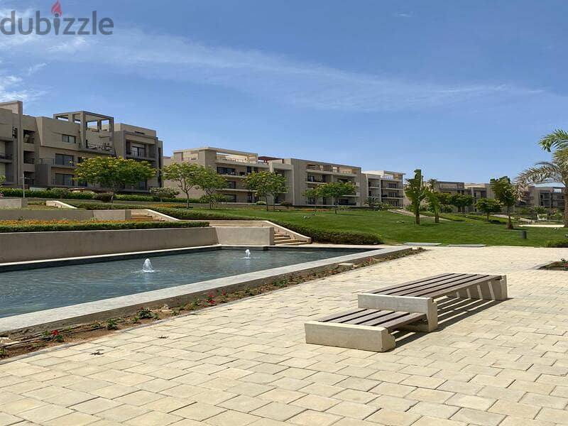 Apartment 205m with private garden for sale in Fifth square  El Marasem 7