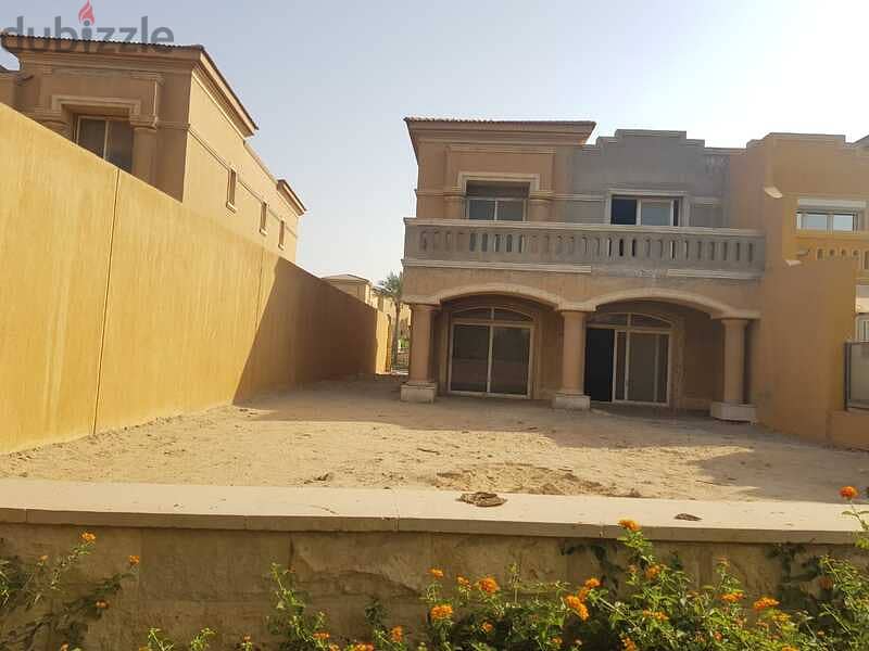 Villa for sale prime location with landscape view in Royal Meadows,Land area: 830 meters 11
