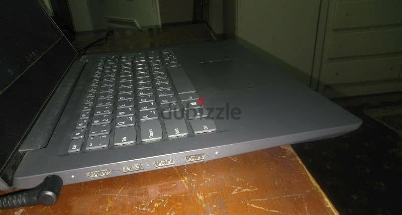 Lenovo V14 8 ram, 1 Tera+256 SSD 2