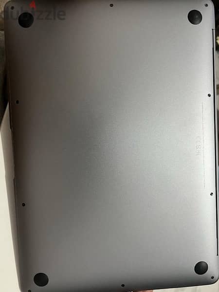 MacBook Air 13-inch 1