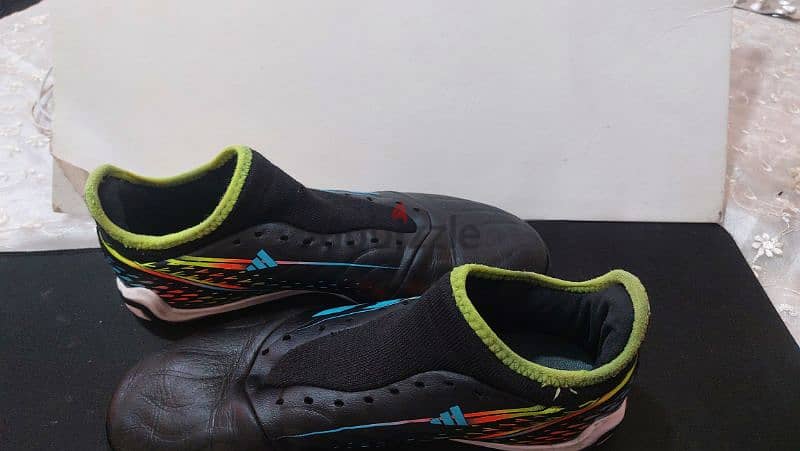 Original Adidas Football Boots جزمة كورة ⅓ 41 10