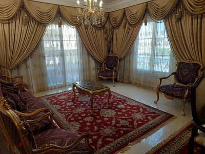 شقه مفروشه بالكامل بالتجمع الخامس عائلات فقط تبعد دقائق من مول ارابيلا