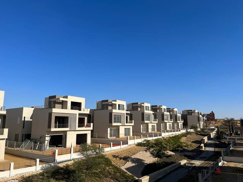 بالم هيلز القاهرة الجديدة  شقة نموذجية للبيع  المساحة: 184م² 1